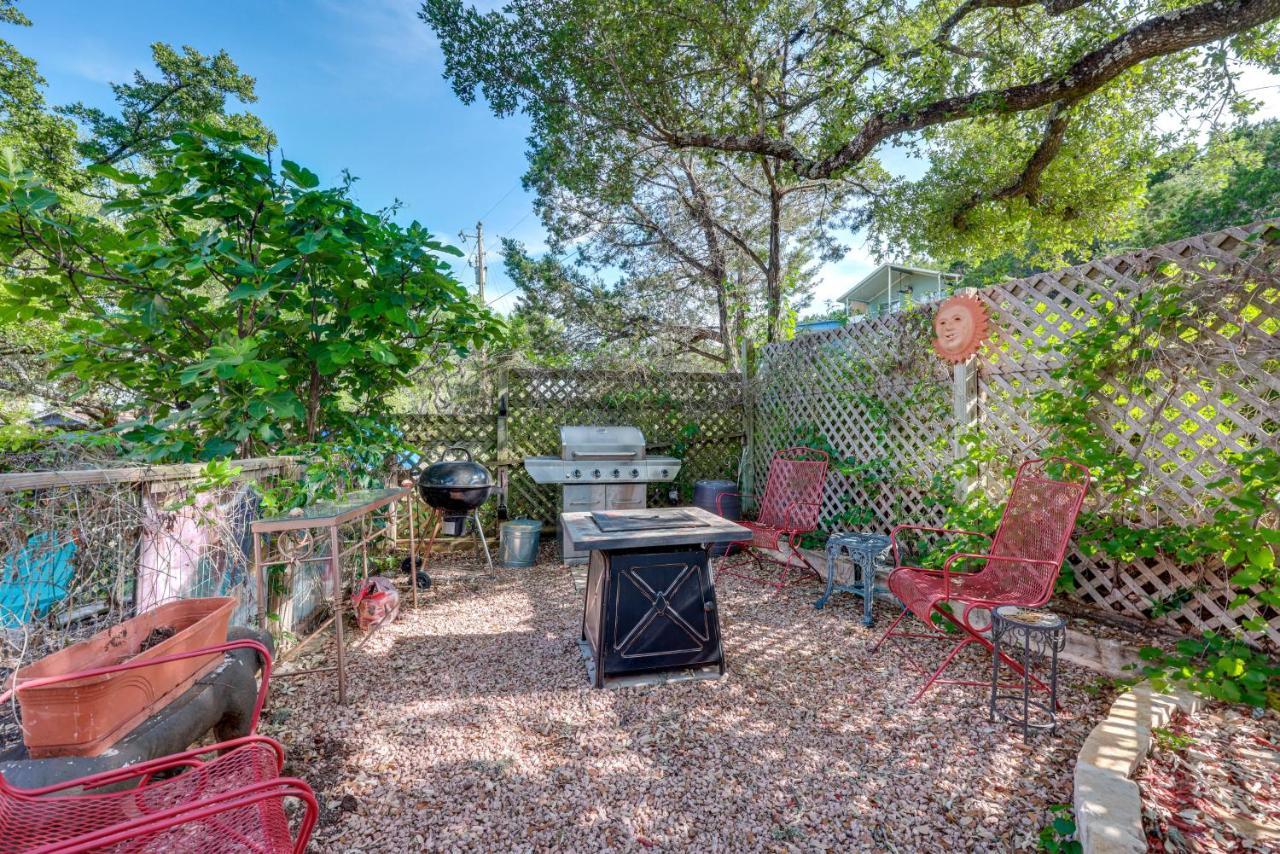 Exotic Home With Patio And Grill Walk To Canyon Lake! Kültér fotó