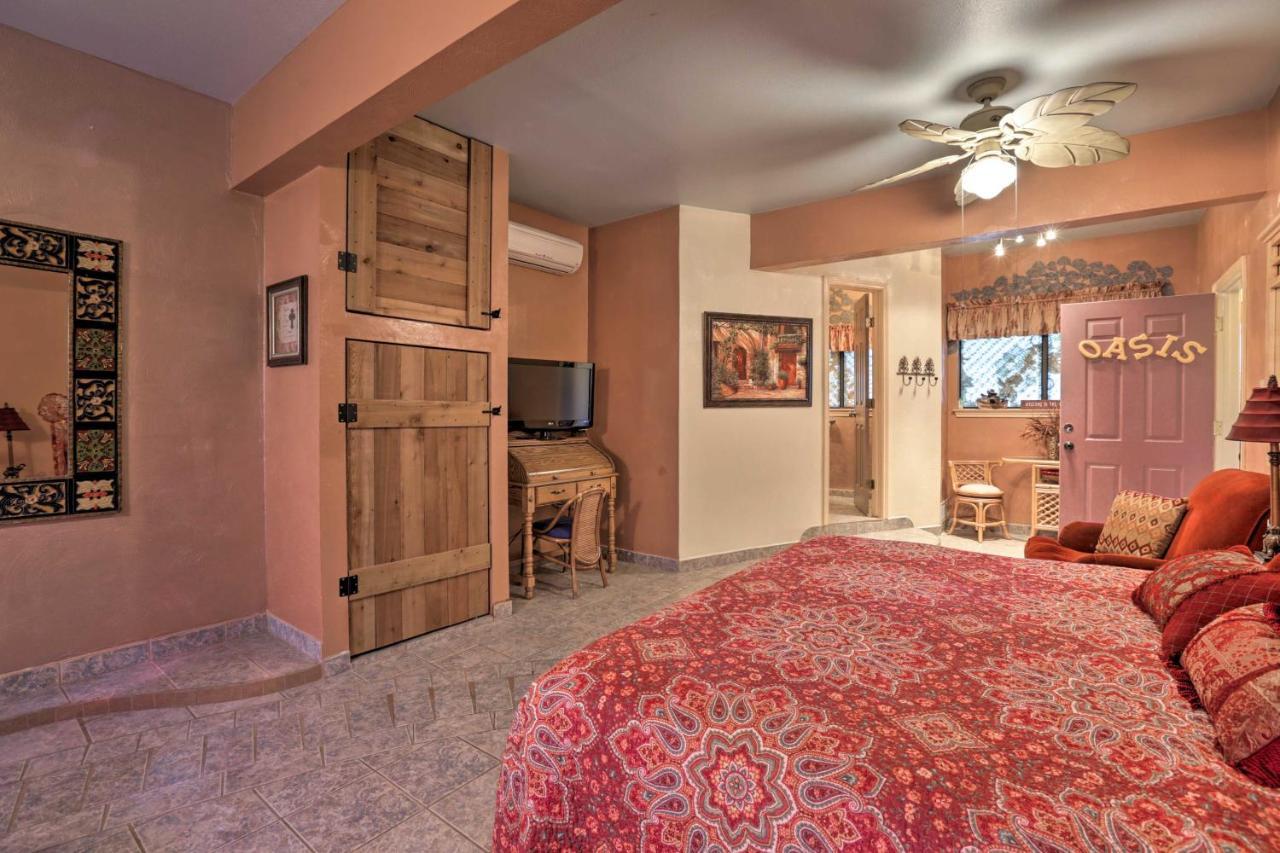 Exotic Home With Patio And Grill Walk To Canyon Lake! Kültér fotó
